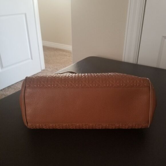 Tory Burch Large Tote - Picture 5 of 11